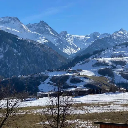 Segnas Mountain Apartment, Cleaning Included Apartman